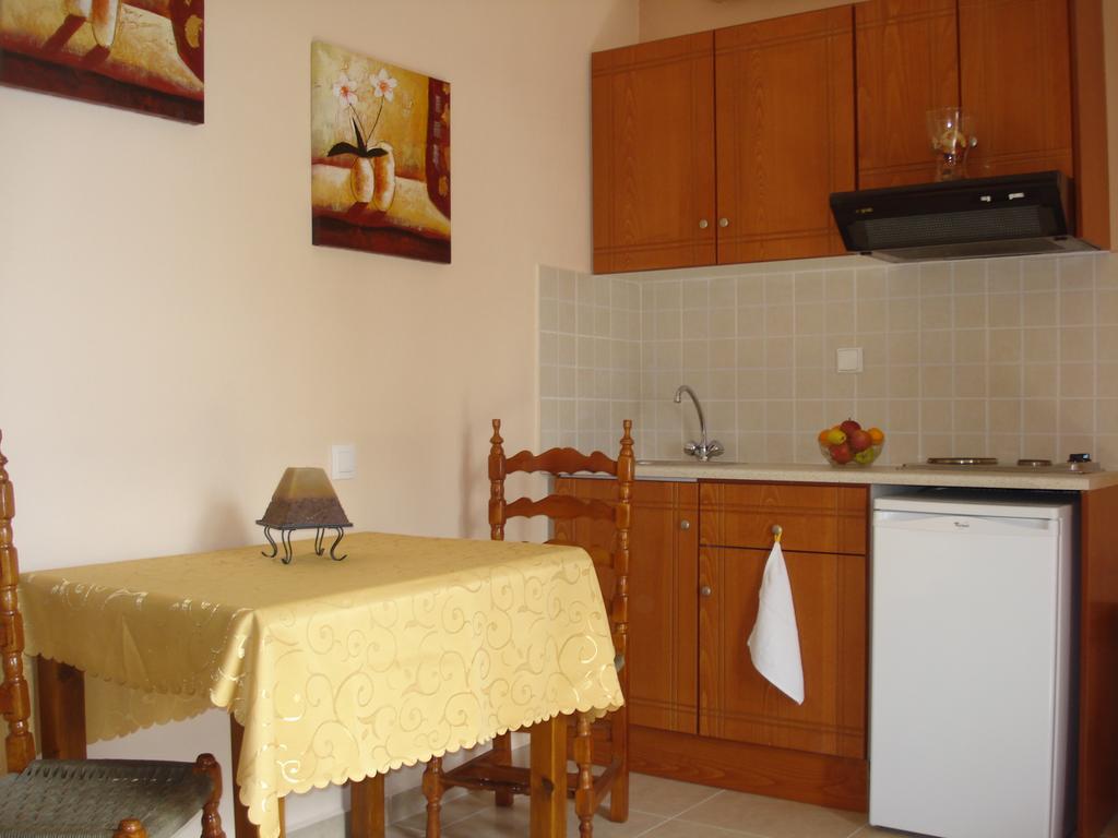 Hotel Alkmini Áyios Dhimítrios Exteriér fotografie